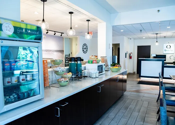 Quality Inn Palm Beach International Airport