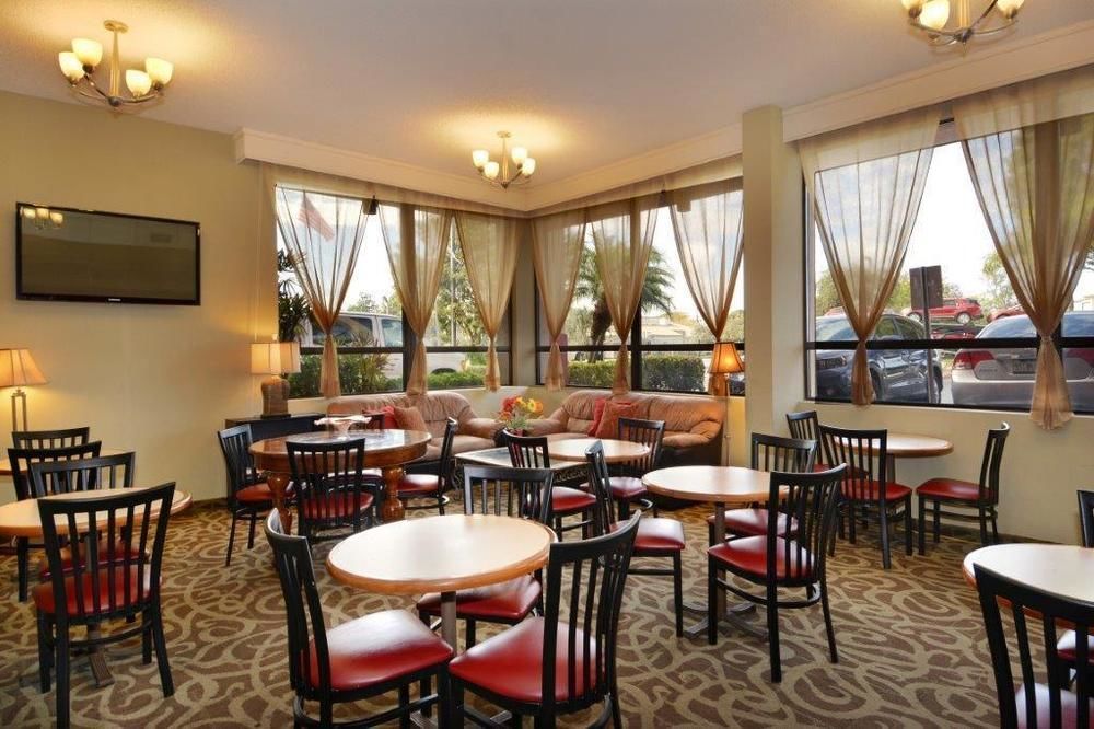 Gasthof Quality Palm International Airport 3*