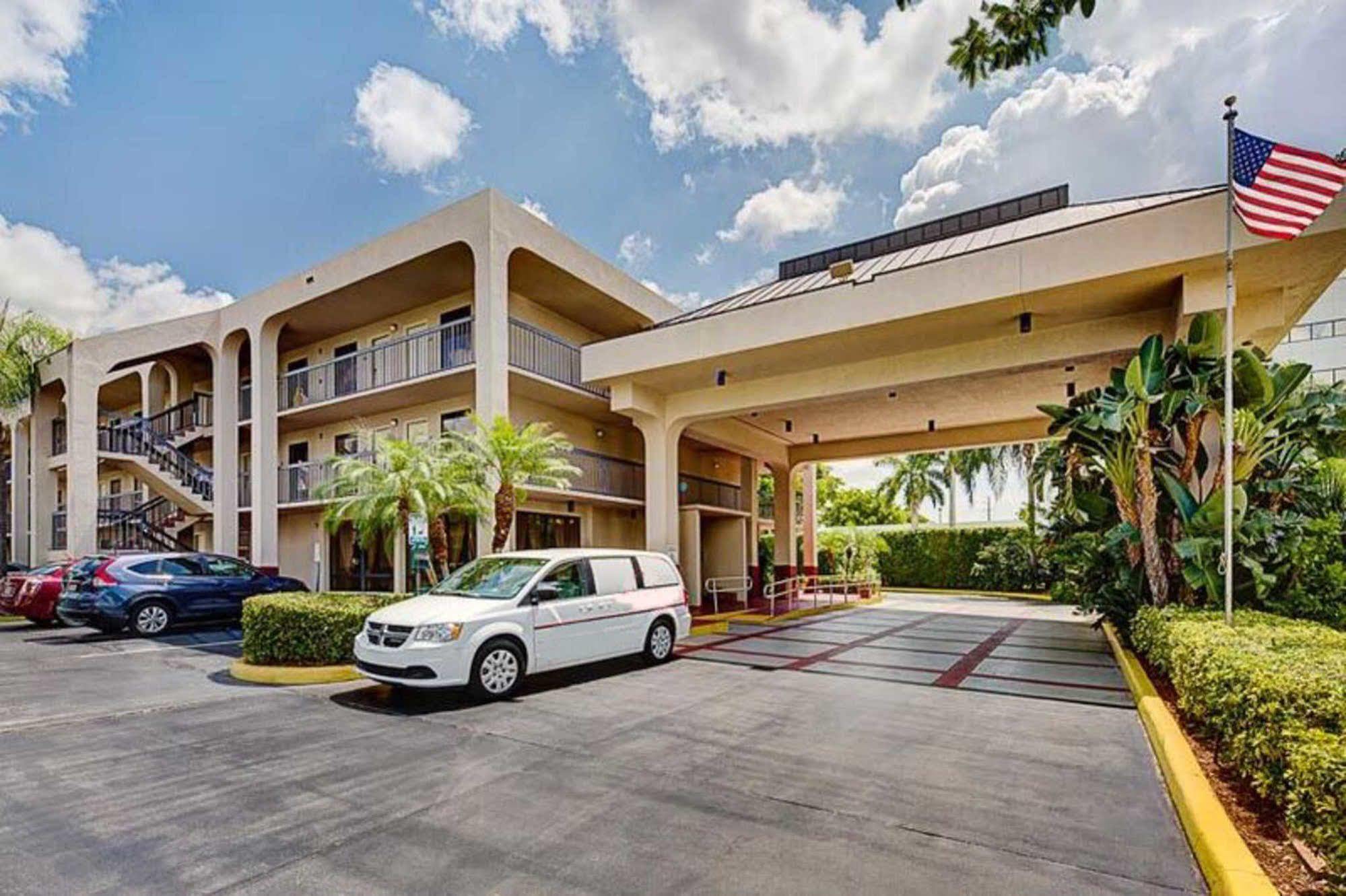 Quality Palm International Airport